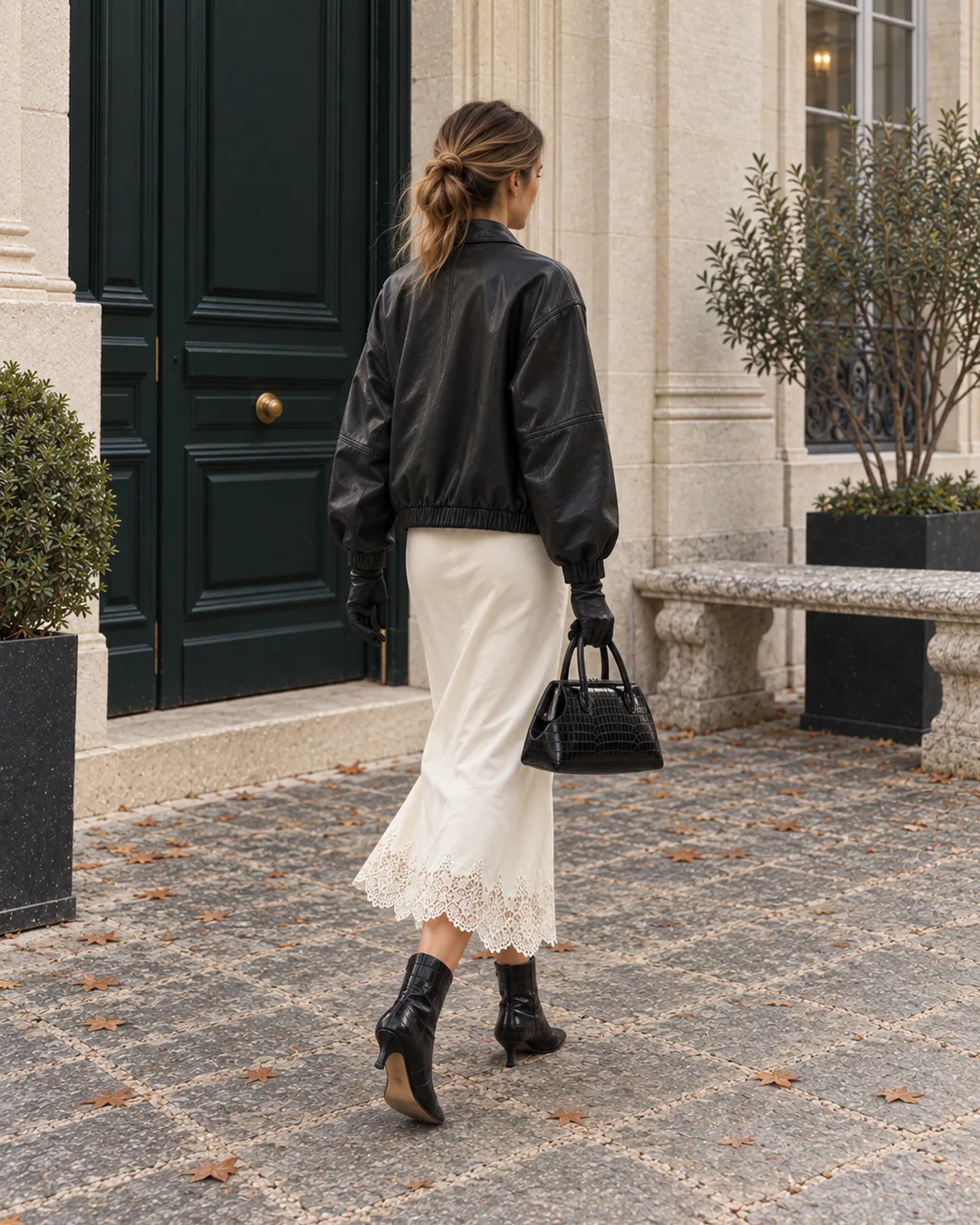 Leather and Lace · Photo 3
